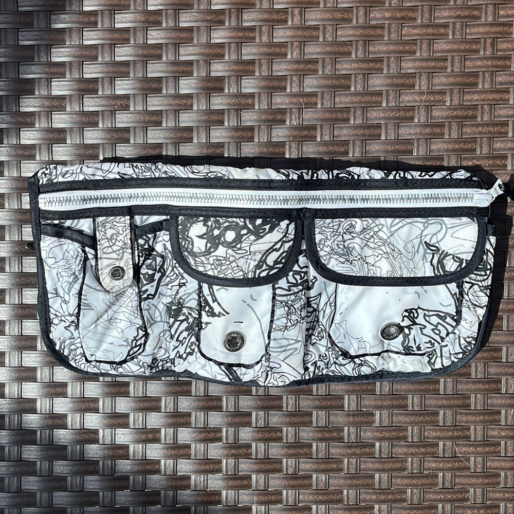 Lululemon waist pack